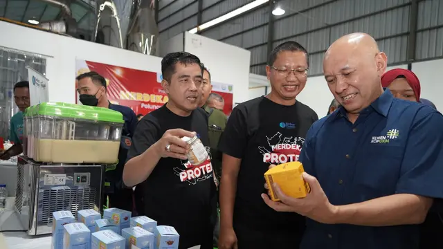 063594000_1692351915-KKP_dan_Kemenkop_UKM_Luncurkan_Susu_Ikan_sebagai_Produk_Hilirisasi_2